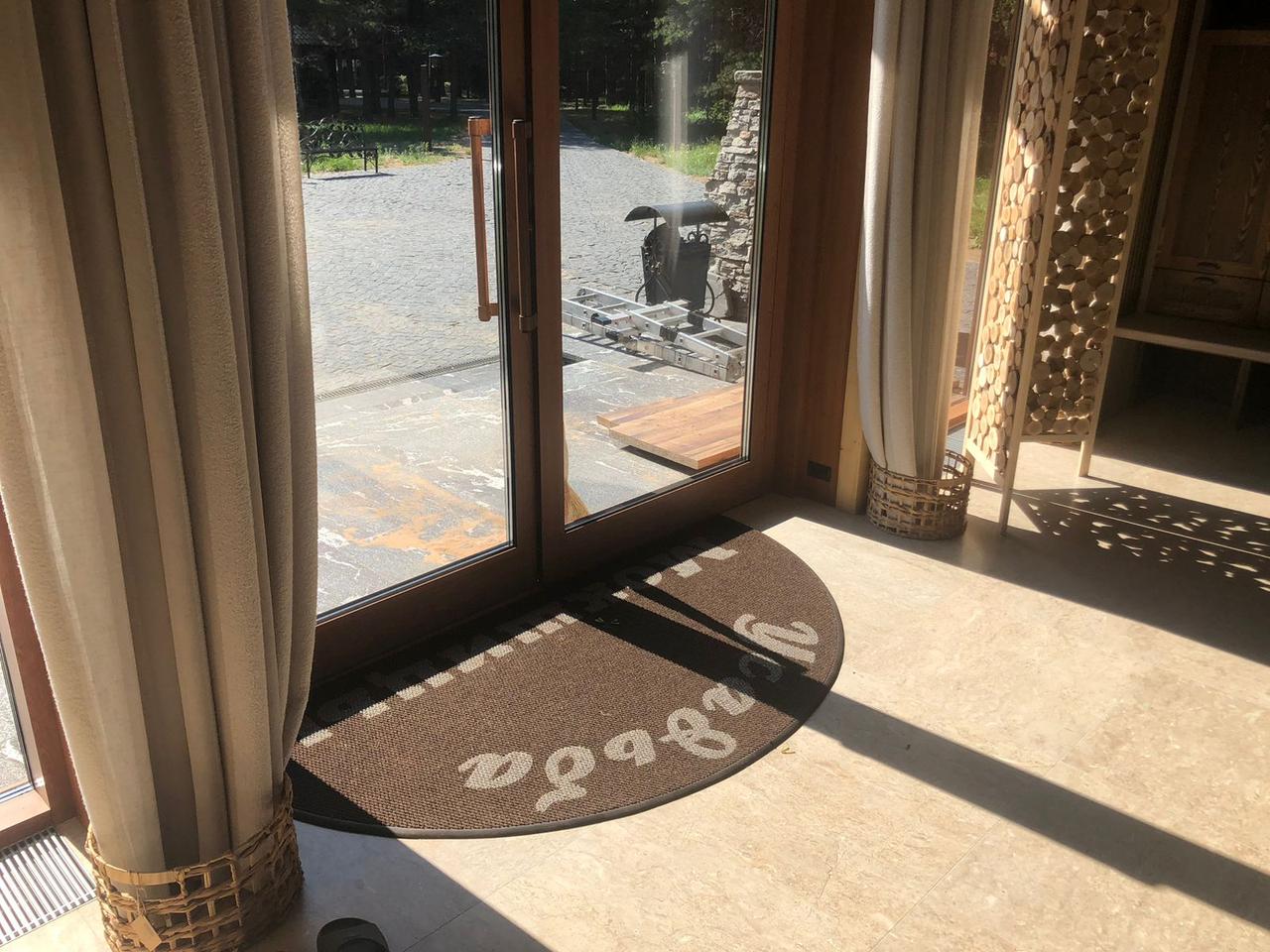 Ковер гостиницы