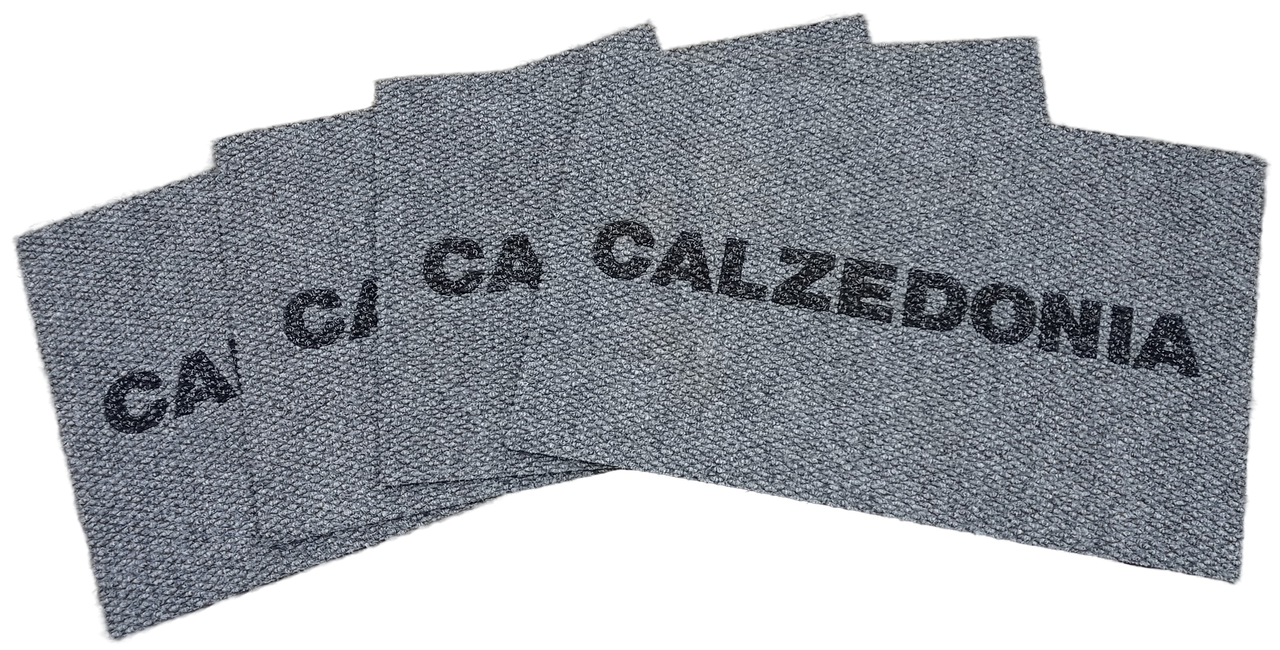 Укладка ковролина в магазине